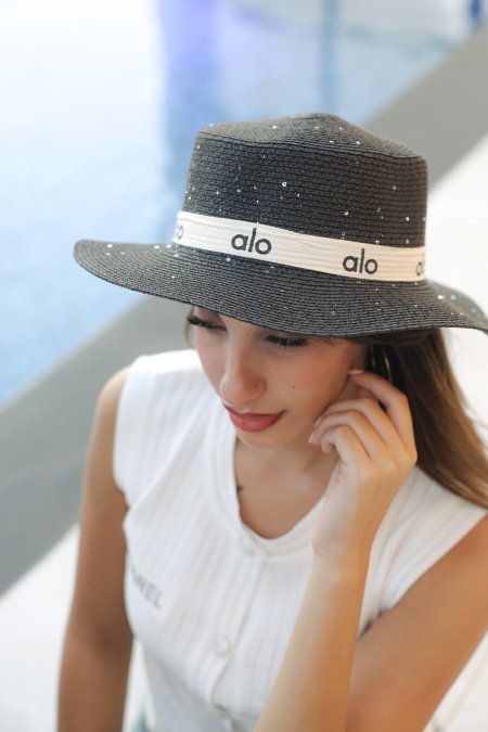 طاقية alo